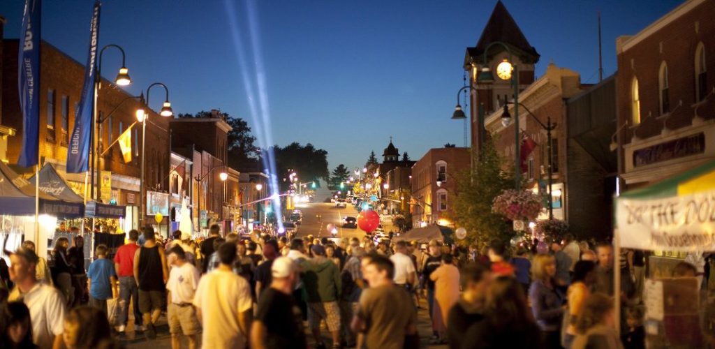Downtown Bracebridge with shopping at night