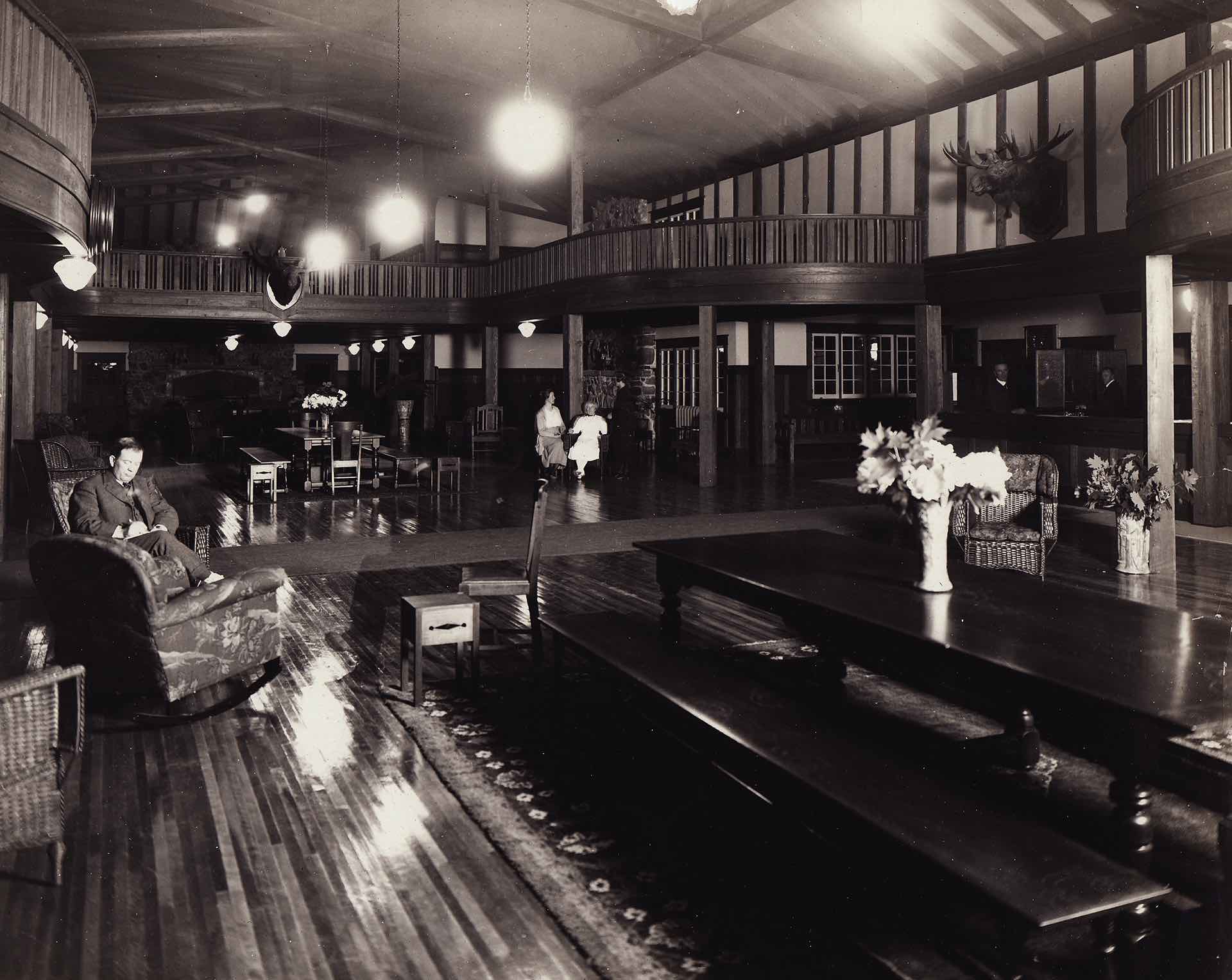 The interior of the original Bigwin Inn on Bigwin Island in the early 1900s
